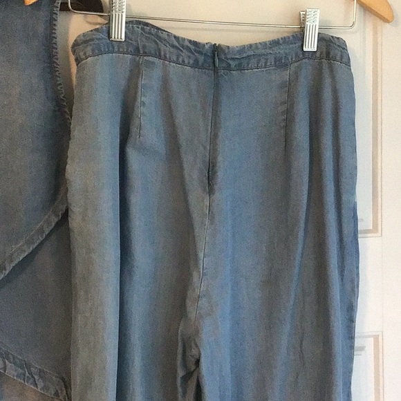 BB Dakota set, top and pants, denim look but 89%tencel and 11% linen - Picture 3 of 5